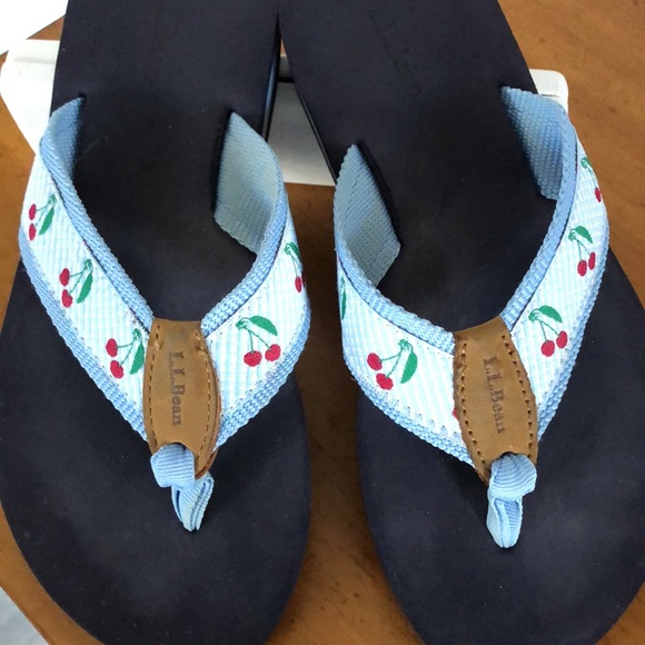 Women’s LL Bean sandals, light blue with cherry design, 6M - Picture 2 of 6